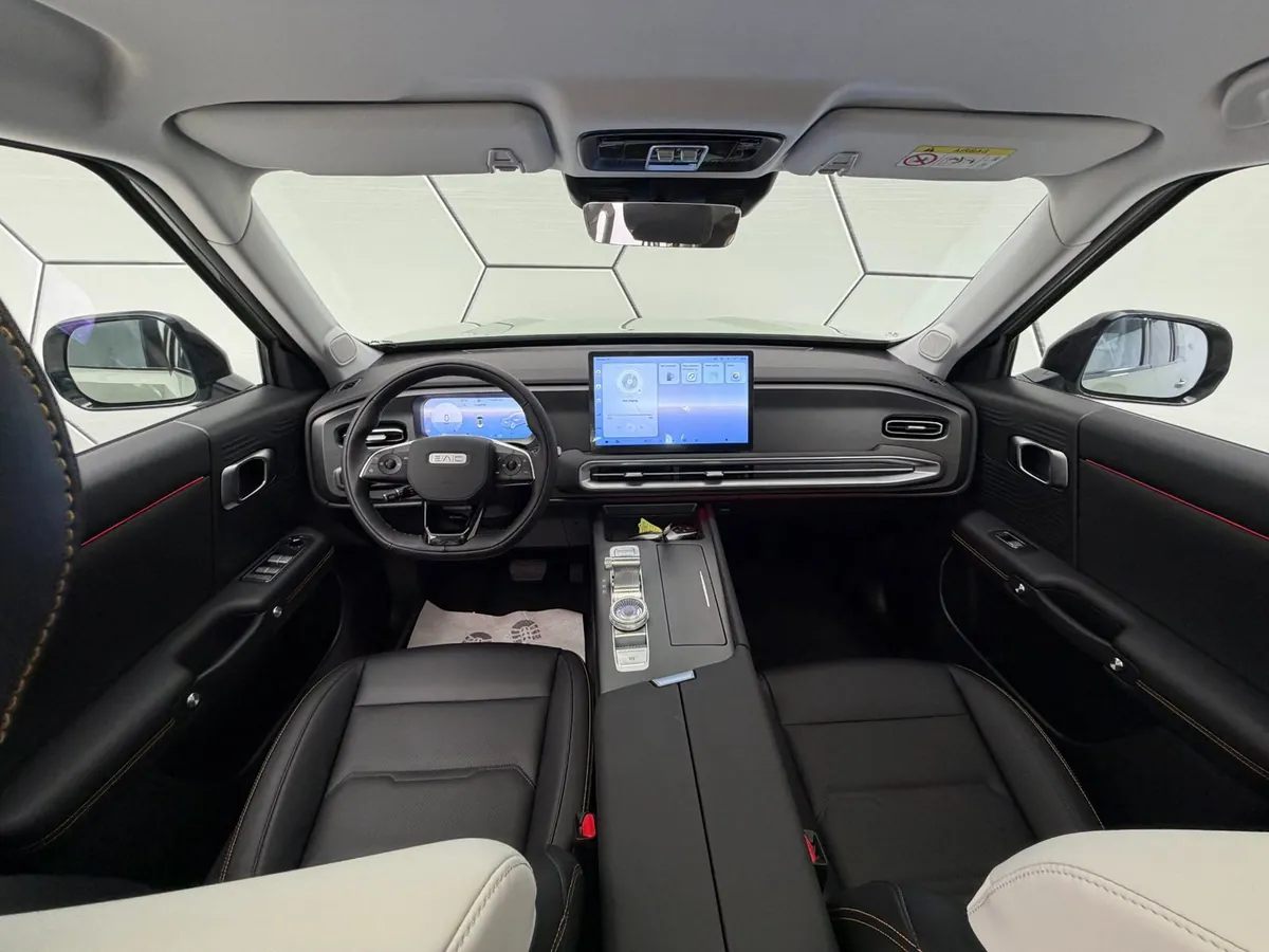 BAIC BJ30, Cockpit
